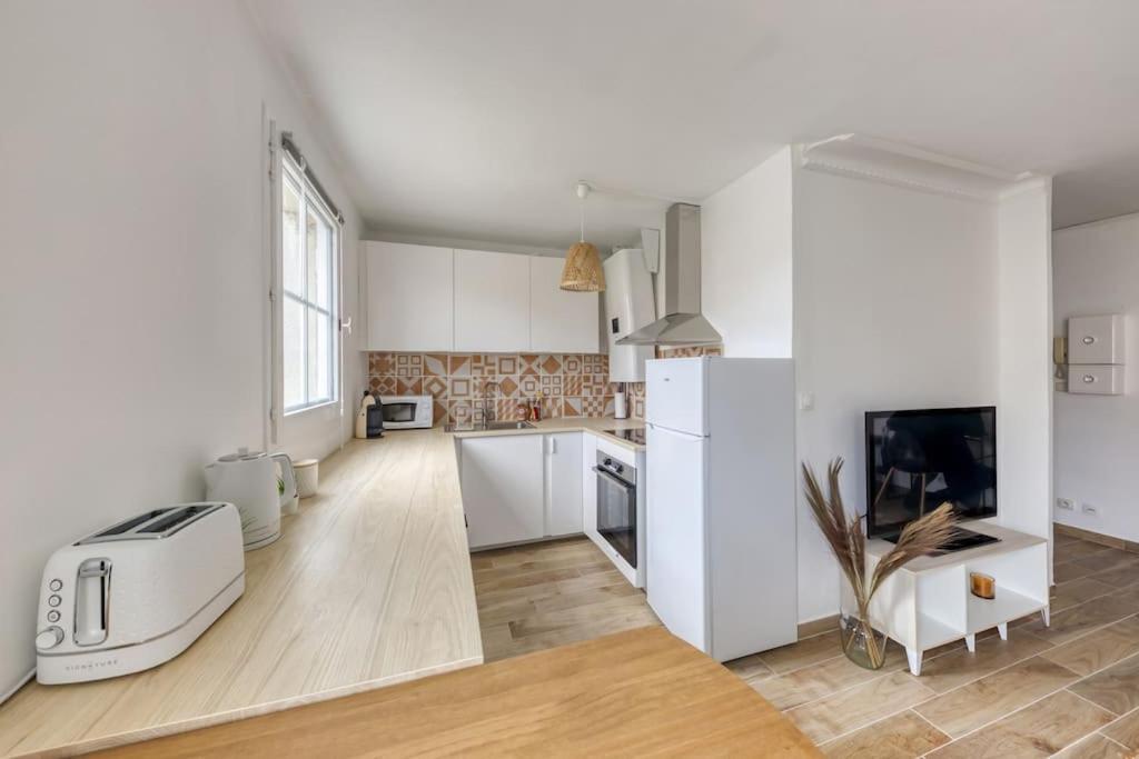 Studio Vue Direct Sur Le Port De Cergy, Parking Prive Gratuit Екстериор снимка