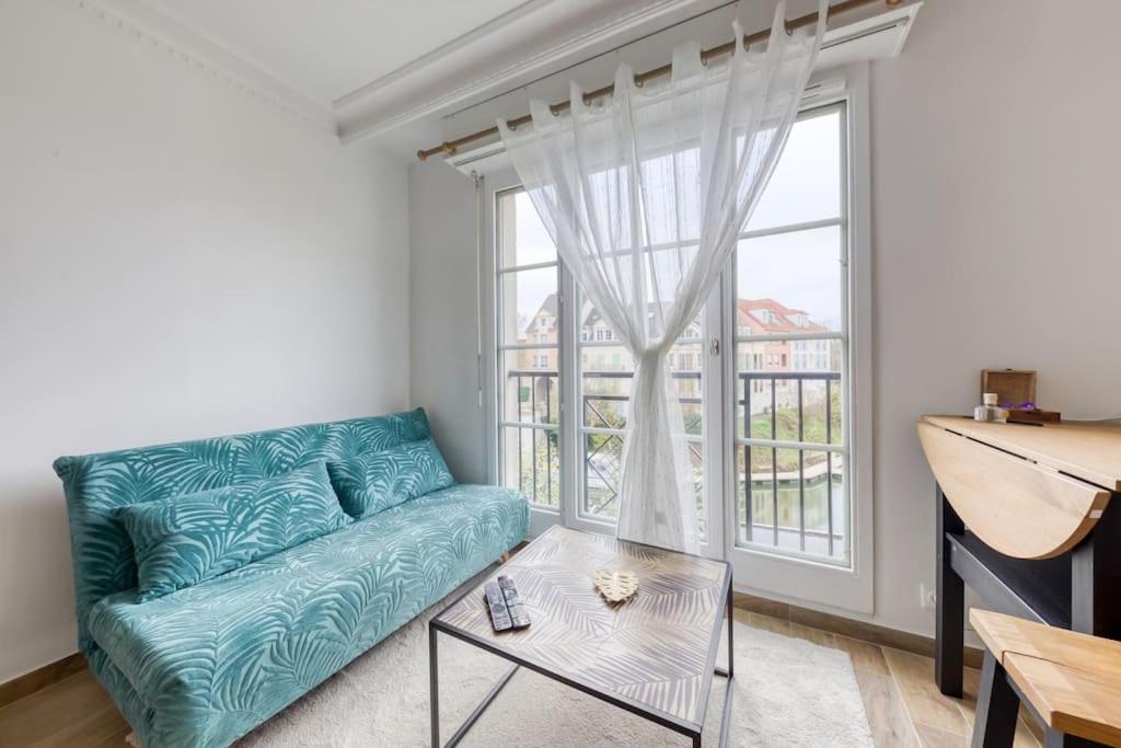 Studio Vue Direct Sur Le Port De Cergy, Parking Prive Gratuit Екстериор снимка