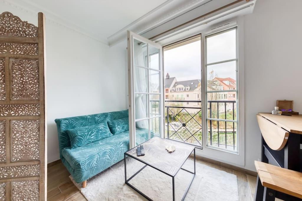 Studio Vue Direct Sur Le Port De Cergy, Parking Prive Gratuit Екстериор снимка